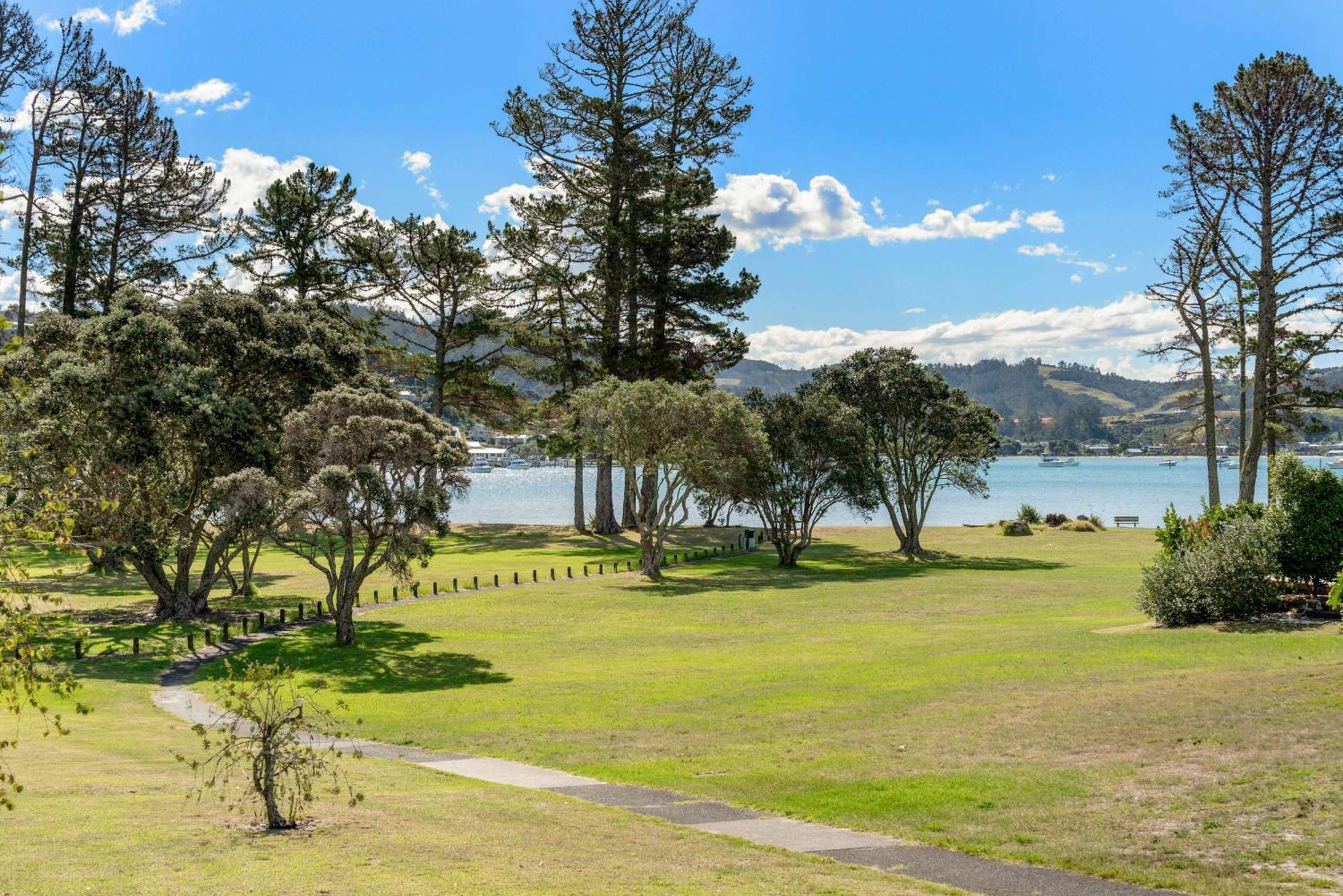 Pauanui Beach House Suntrap Esterno foto
